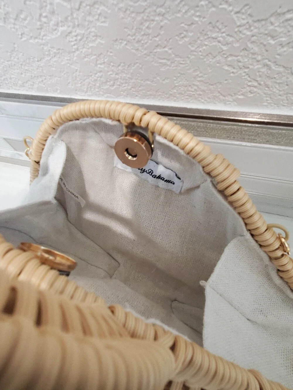 Tommy Bahama Wicker Whale Purse, Chain Strap, in Natural Color, Pearl Eyes - Picture 6 of 7